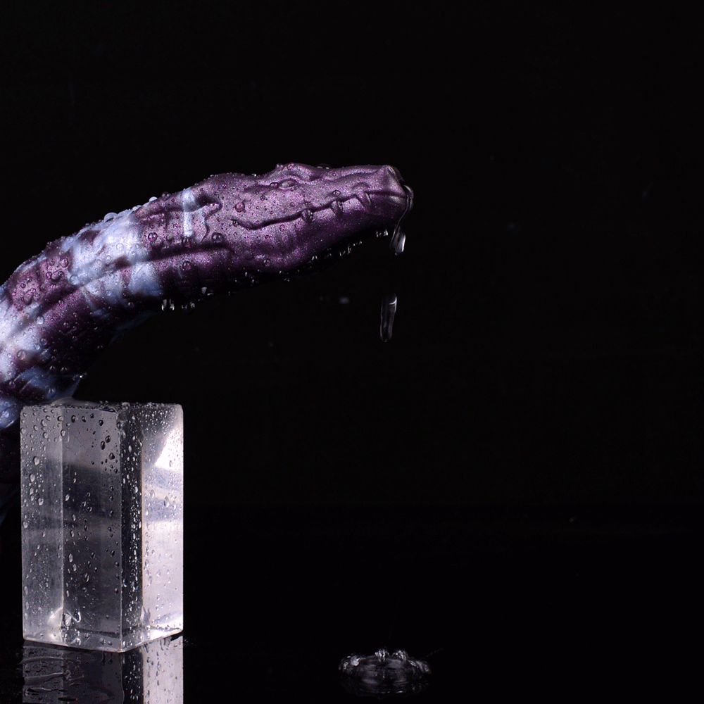 Zoe the Slither Queen – Cum Squirting Dildo