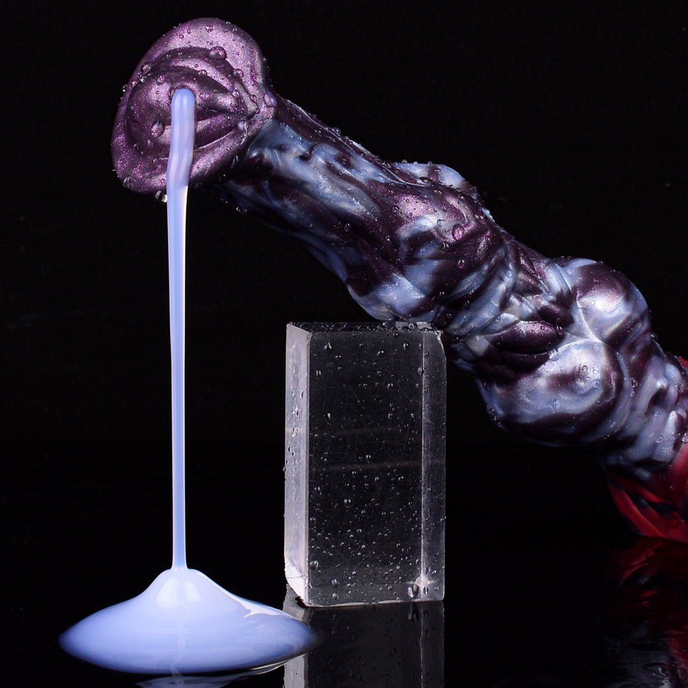 Waller – Squirting Horse Cock Dildo with Massive Knot