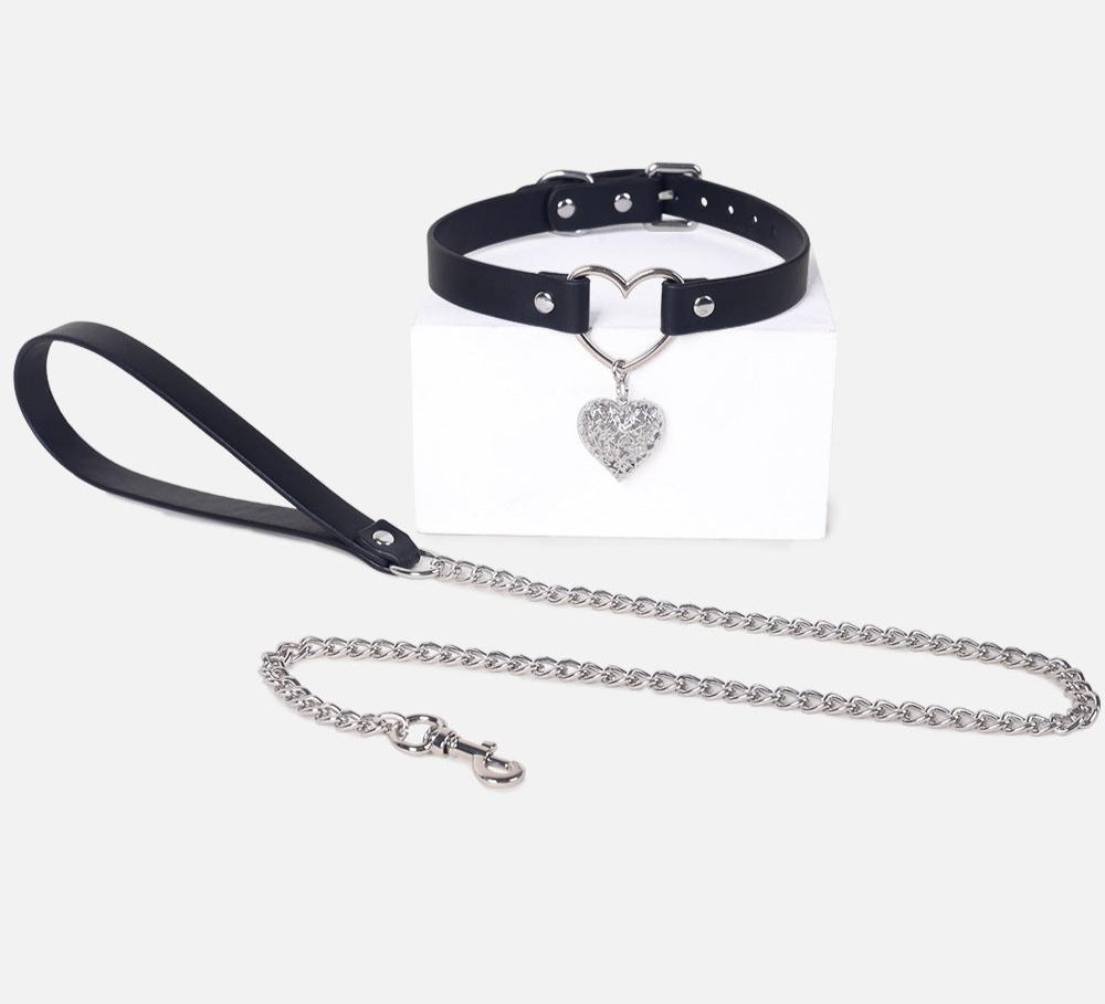 Black Leather Heart Choker Collar with Metal Chain Leash Set